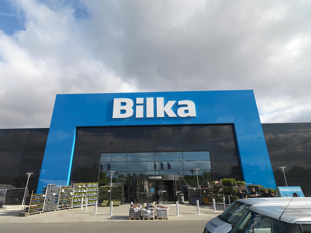 Der er godt nyt for landets elbilister. Elbiloperatøren CLEVER udvider nu samarbejdet med Dansk Supermarked om hurtiglade-stationer til elbiler ved detailkoncernens butikker – nu skal der nemlig også etableres ladestationer ved alle landets Bilka varehuse.
(Foto: Bilka)